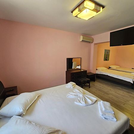 Sunborn Hotel Голем Номер фото