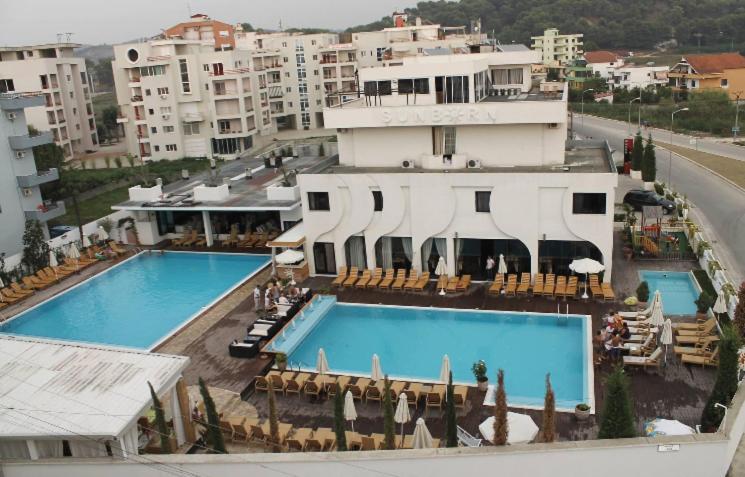 Sunborn Hotel Голем Экстерьер фото