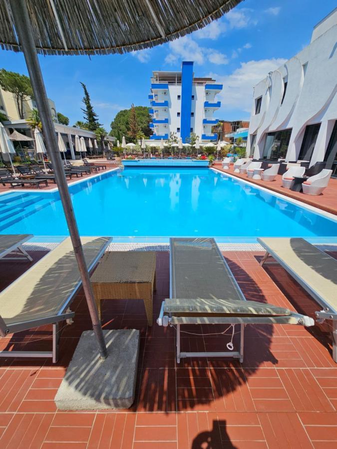Sunborn Hotel Голем Экстерьер фото