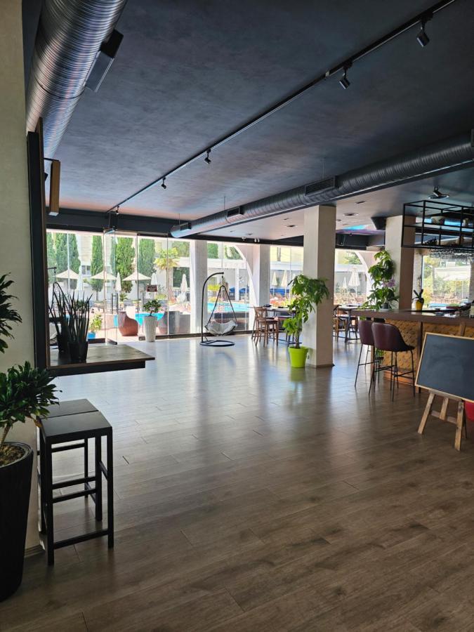Sunborn Hotel Голем Экстерьер фото