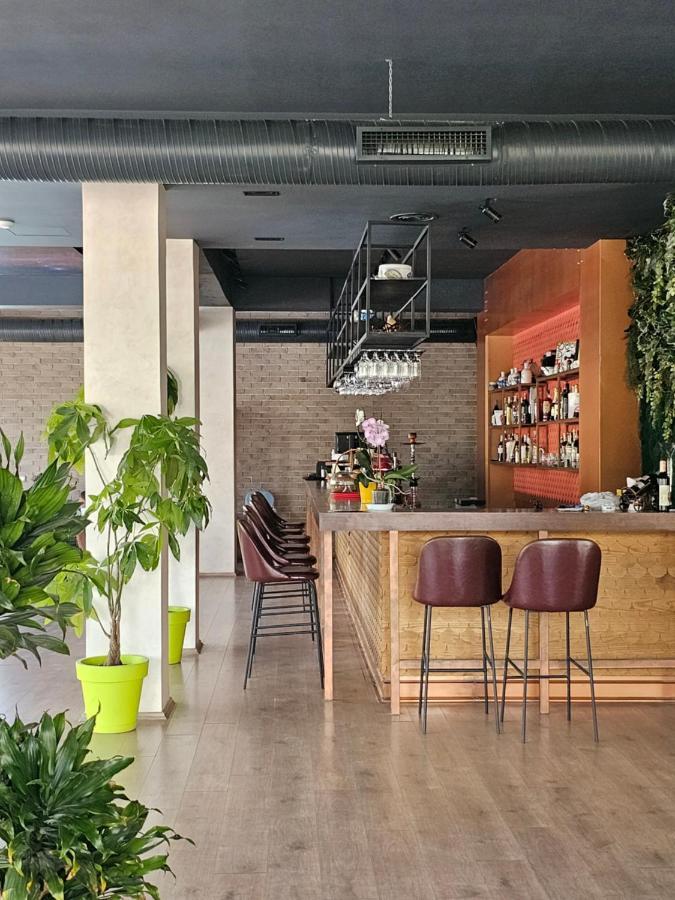 Sunborn Hotel Голем Экстерьер фото