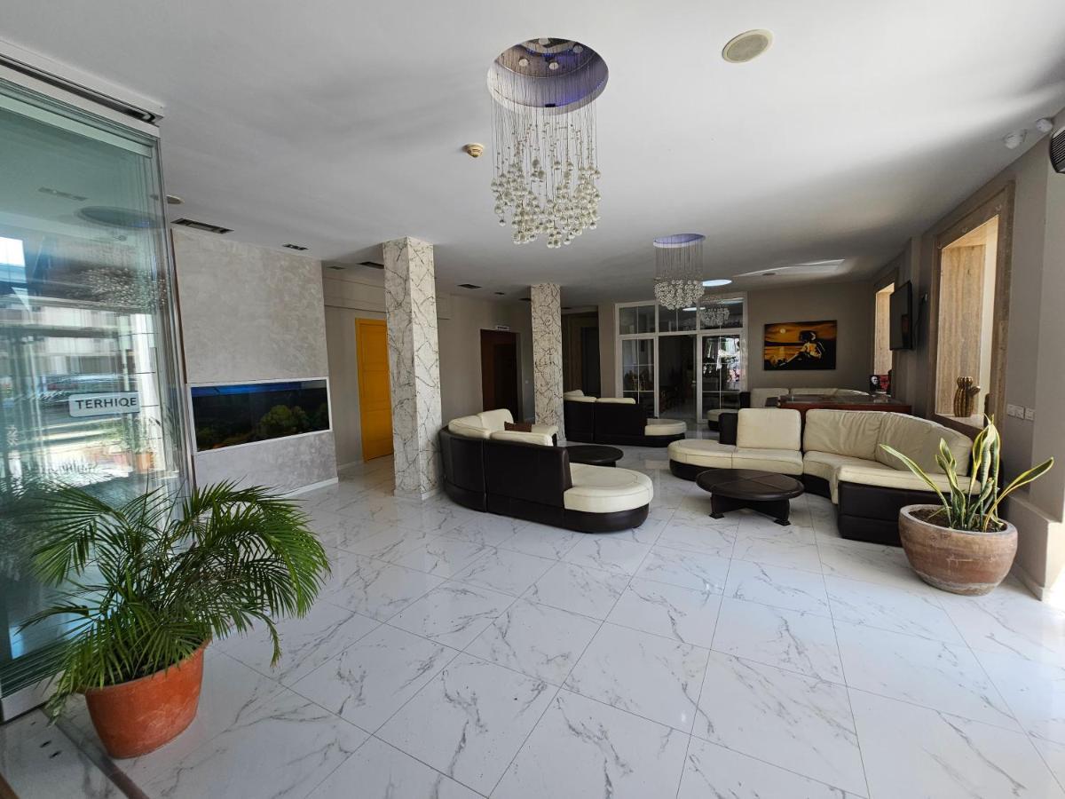 Sunborn Hotel Голем Экстерьер фото