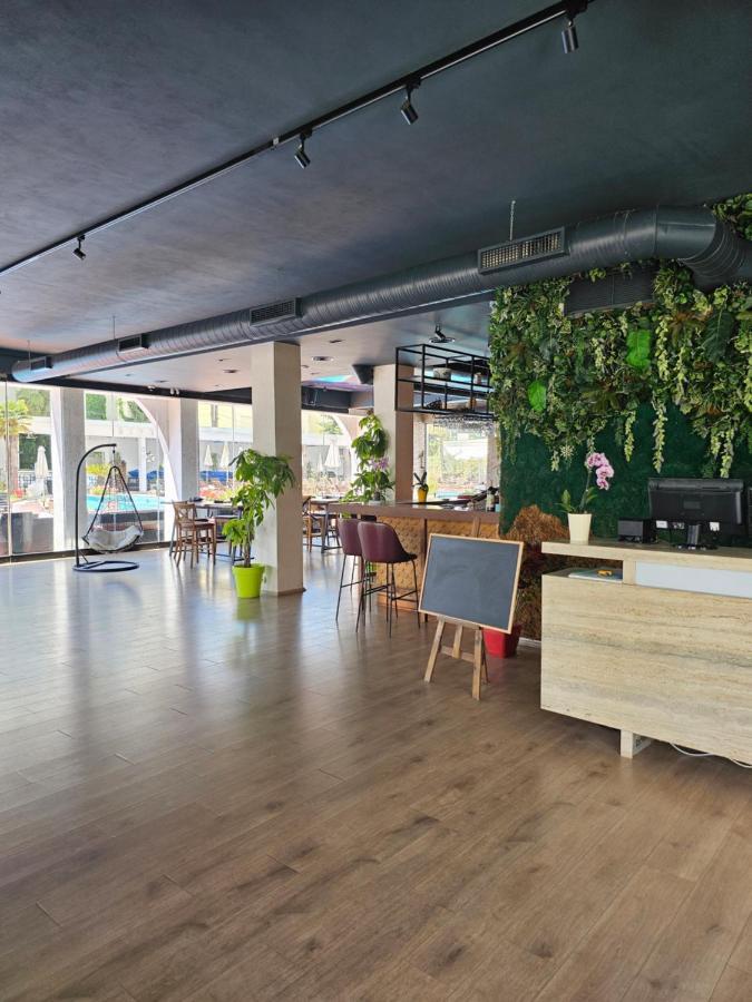 Sunborn Hotel Голем Экстерьер фото