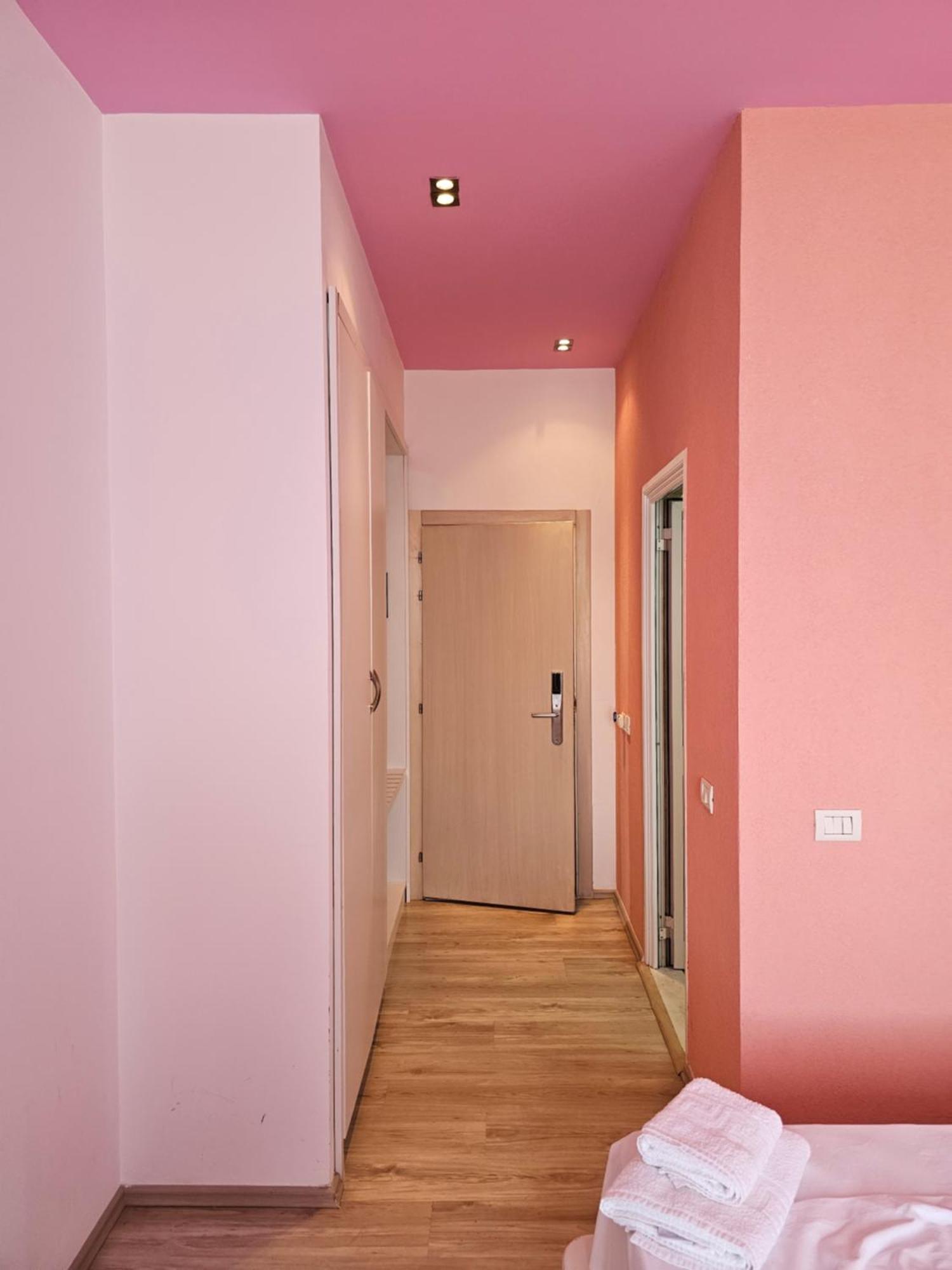 Sunborn Hotel Голем Номер фото