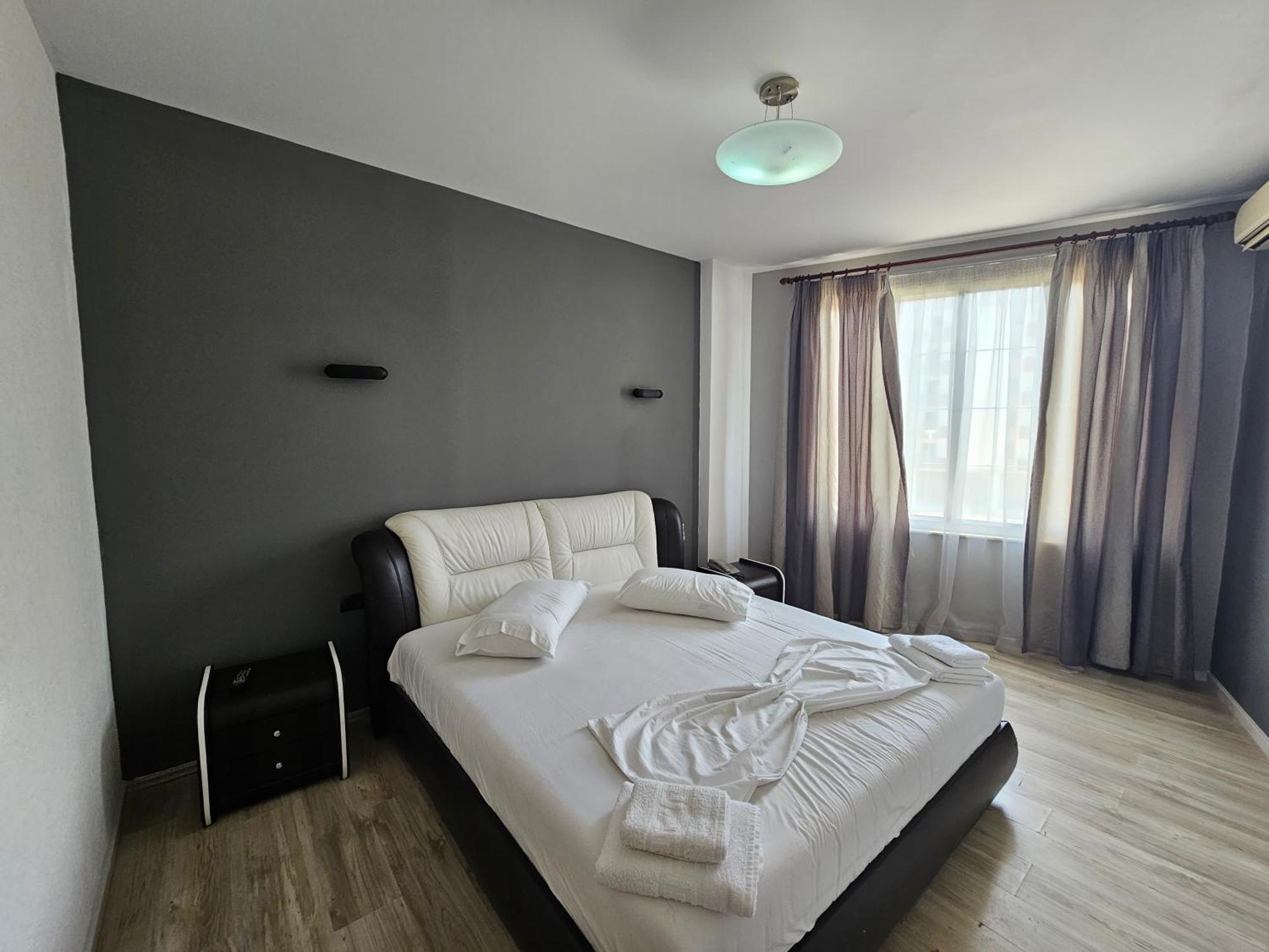 Sunborn Hotel Голем Номер фото